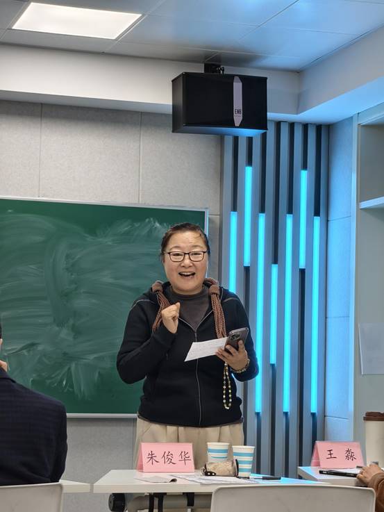 2f3ade3f23544691452be70316f8aa57